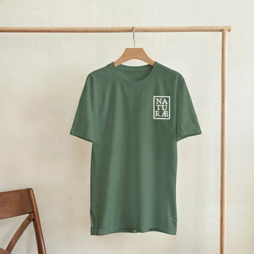 T-shirt verde Naturae Spirits con logo ricamato