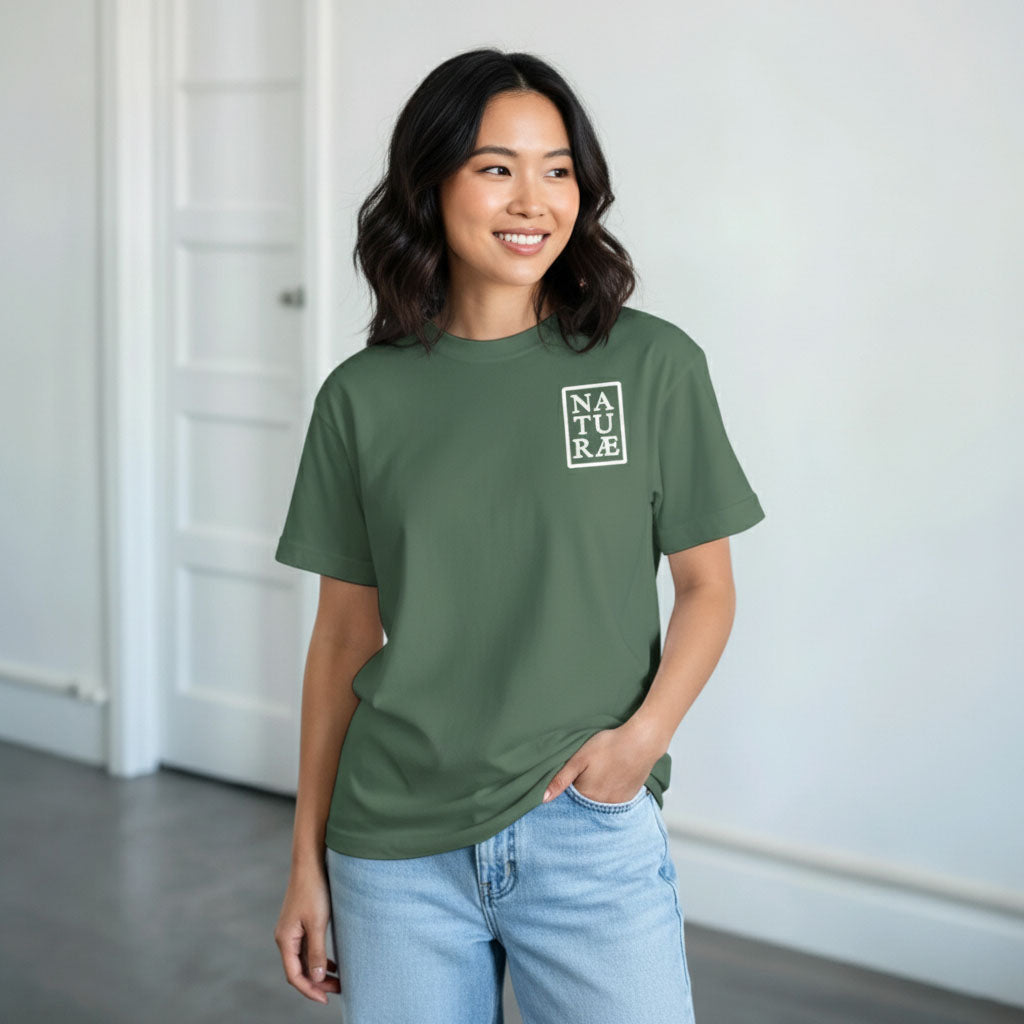 T-shirt verde Naturae Spirits con logo ricamato